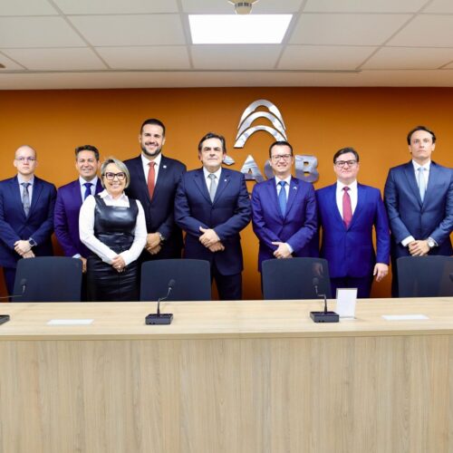 Facmat marca presença em reunião do Comitê Jurídico da CACB em Brasília