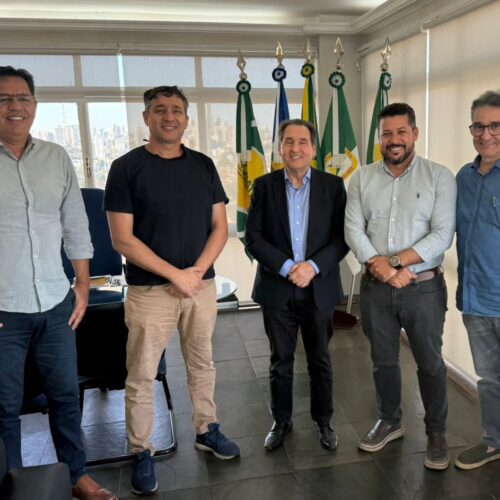 Facmat recebe diretoria da Associação Comercial de Várzea Grande em visita institucional
