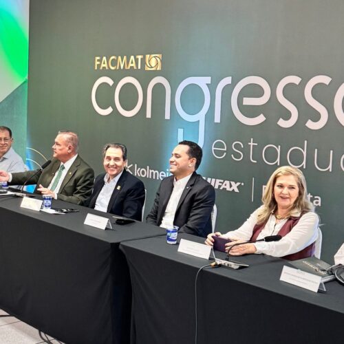 Fortalecimento do comércio, associativismo e reforma tributária marcam abertura do Congresso da Facmat