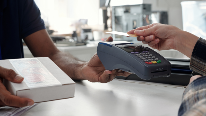 CACB e Cartórios de Protesto lançam parceria nacional para ampliar recuperação de crédito de pequenas empresas