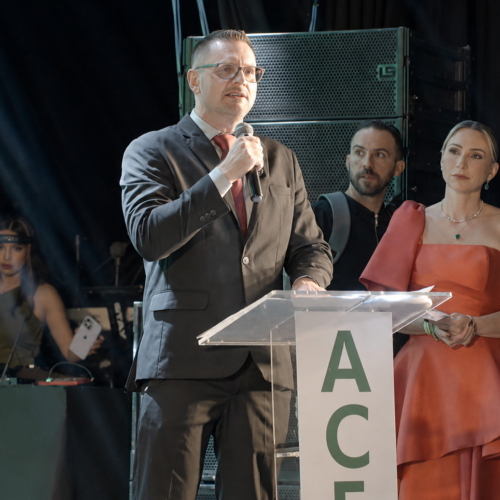 Presidente da Associação Comercial de Sinop destaca benefícios do Cartão Bee em premiação das empresas destaques do ano